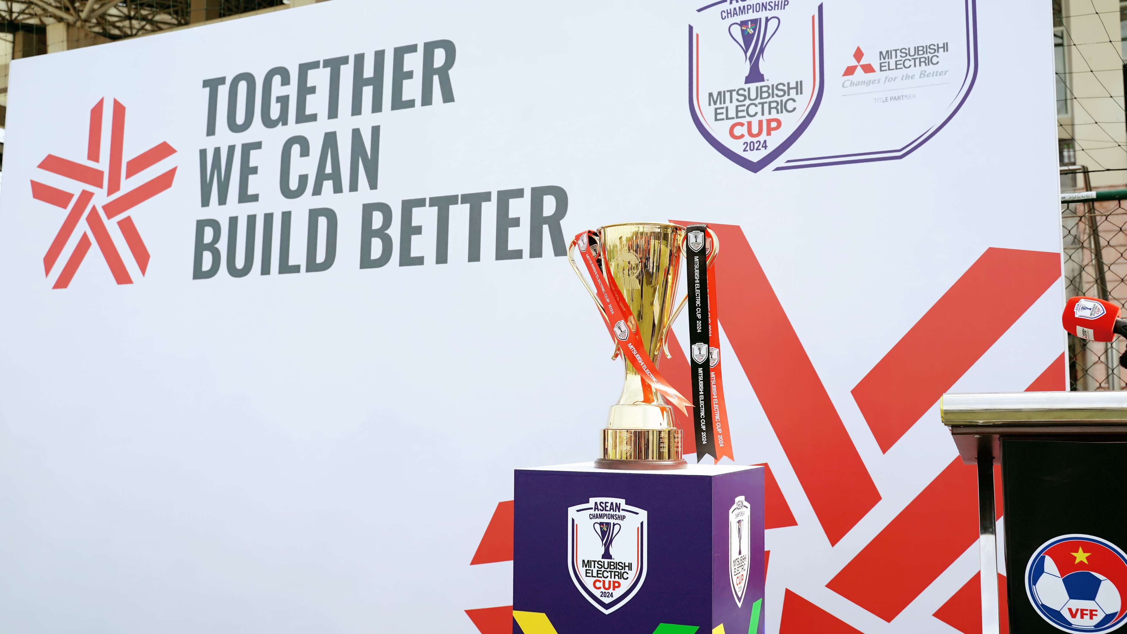 過度支出以 過度支出以